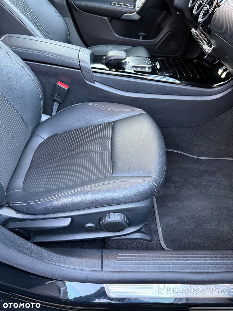Mercedes-Benz CLA 180 7G-DCT Edition 2022 - 21
