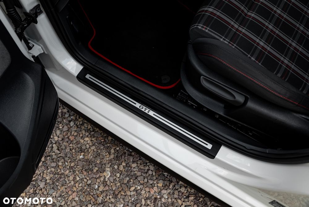 Volkswagen Polo - 40