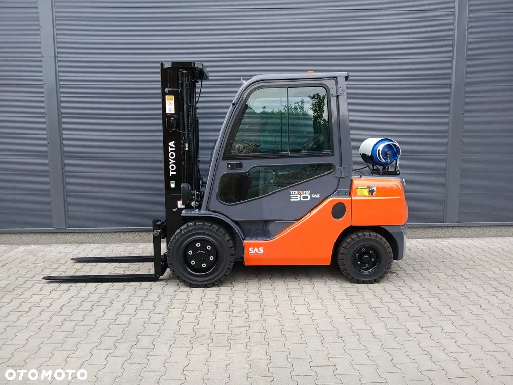 Toyota 02-8FGF30 - 9