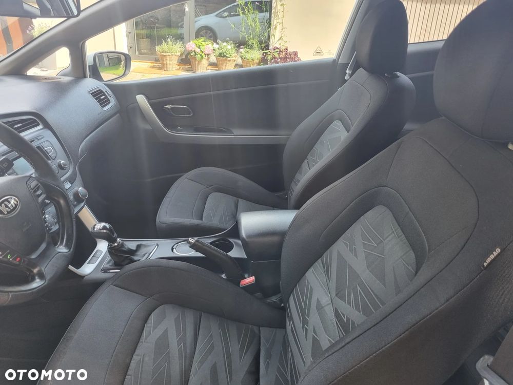 Kia Ceed 1.6 GDI Business Line - 23