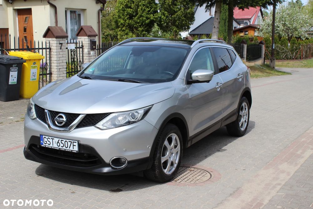 Nissan Qashqai 1.6 DCi Xtronic TEKNA - 2