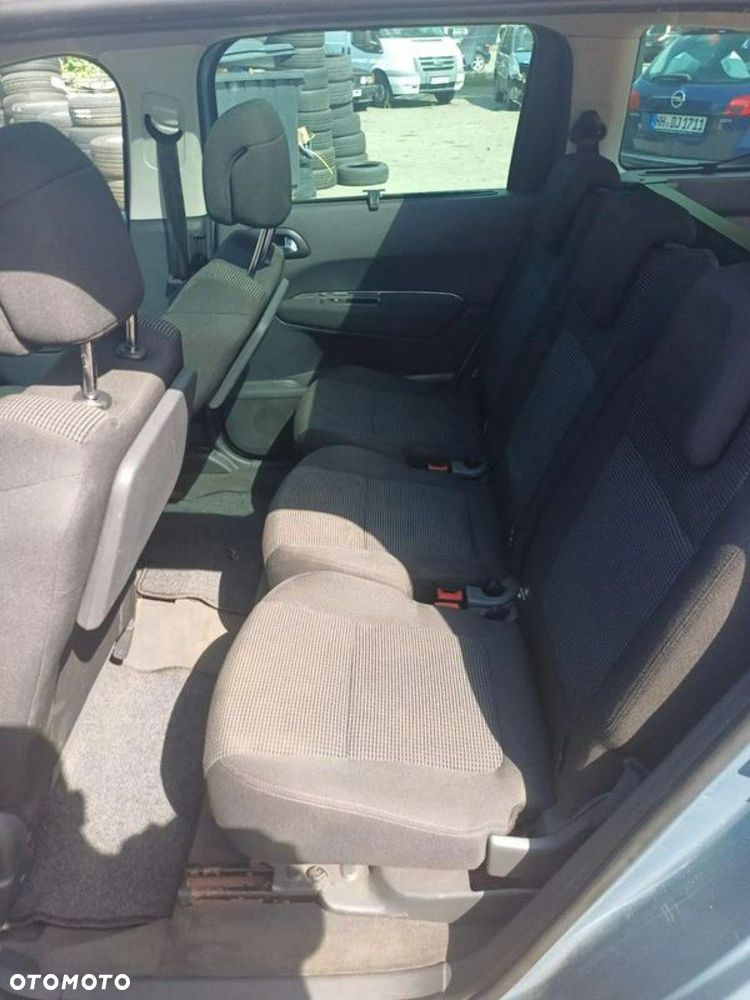 Peugeot 5008 1.6 Active 7os - 11