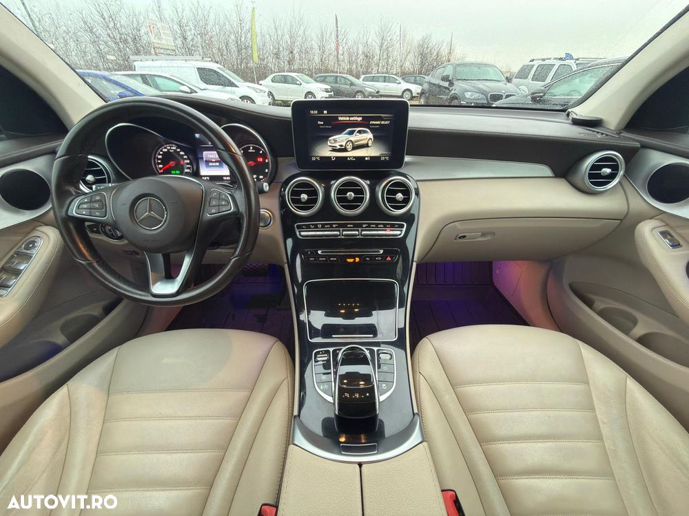 Mercedes-Benz GLC - 27