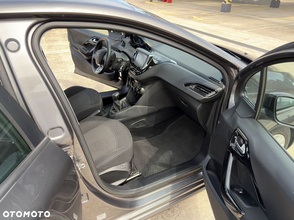 Peugeot 208 PureTech 82 Start & Stop Active - 13