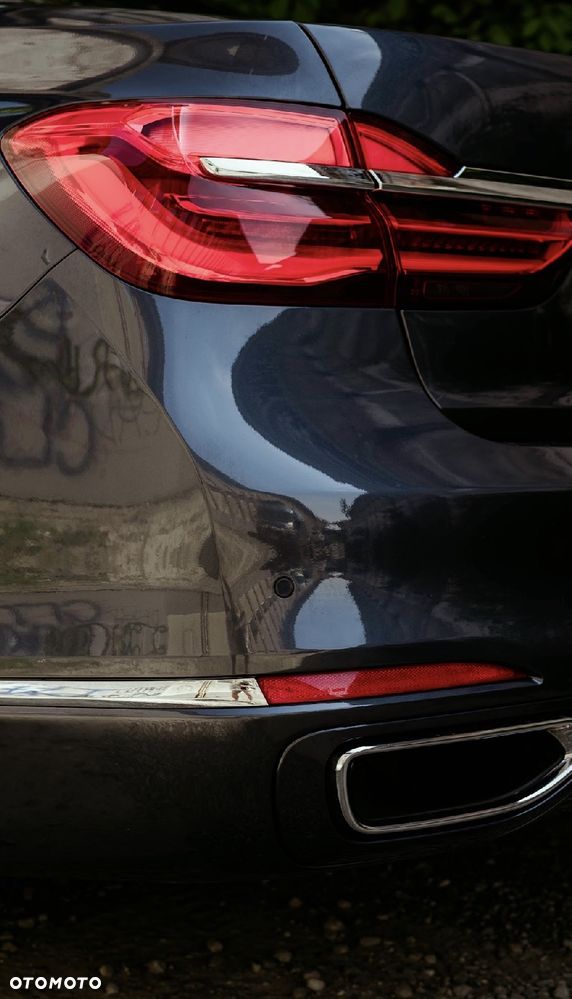 BMW Seria 7 730d xDrive - 21