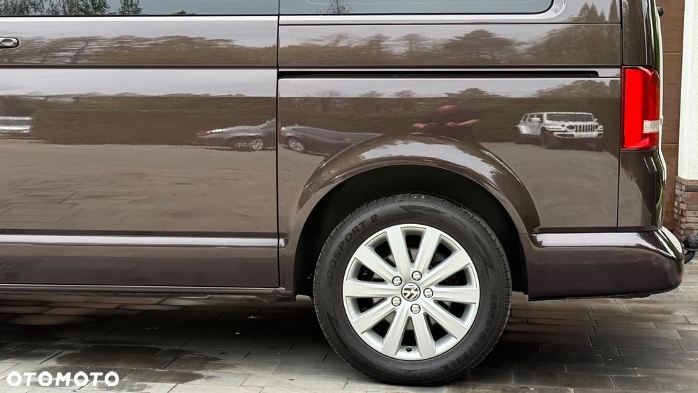 Volkswagen Multivan - 21