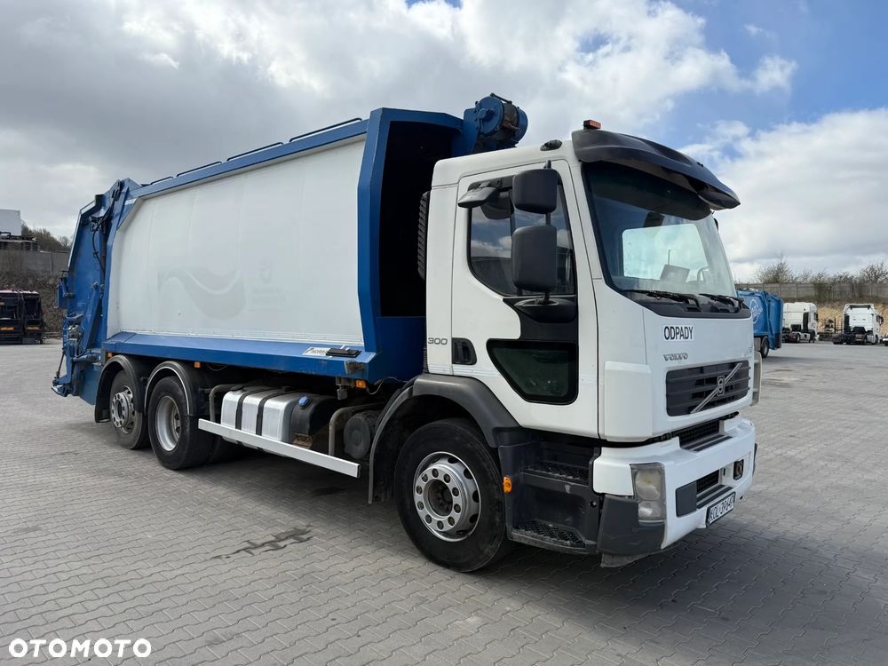 Volvo FE 300 Śmieciarka - 2