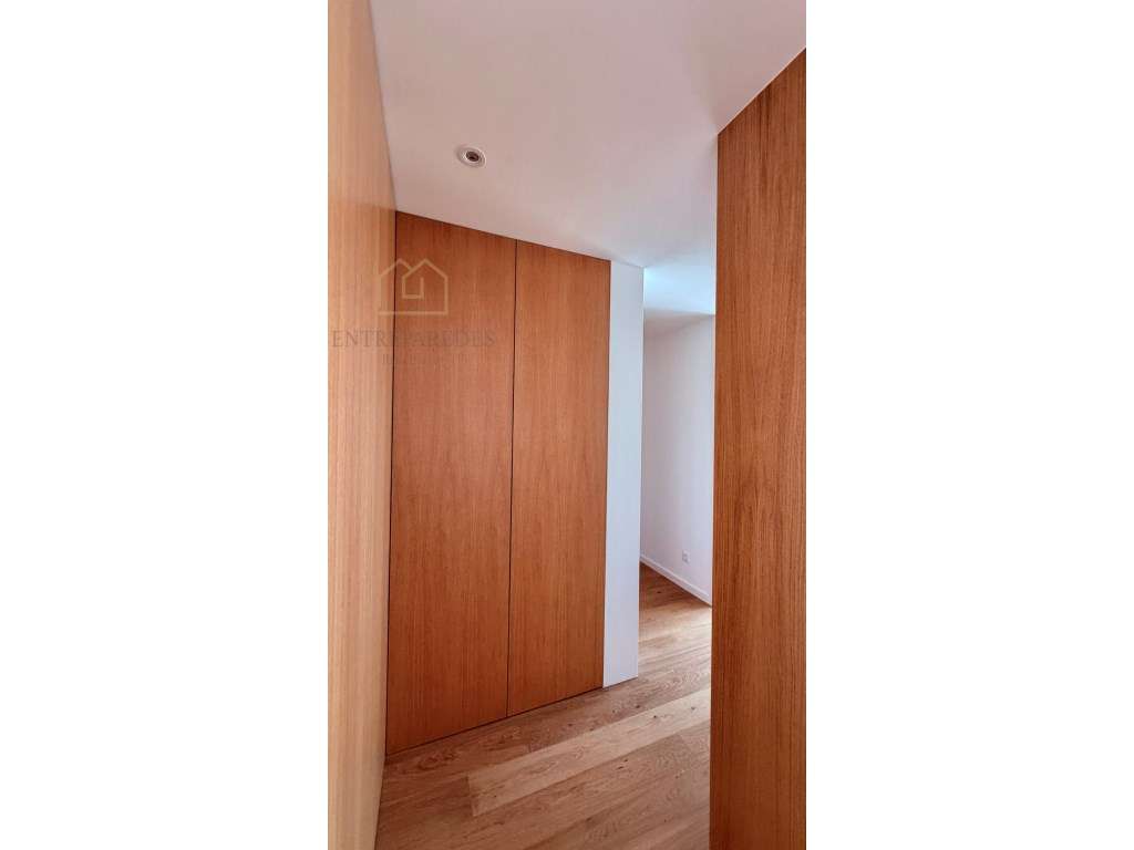 Apartamento T2 com garagem e varanda para comprar em Matosinhos Sul... - Grande imagem: 5/17