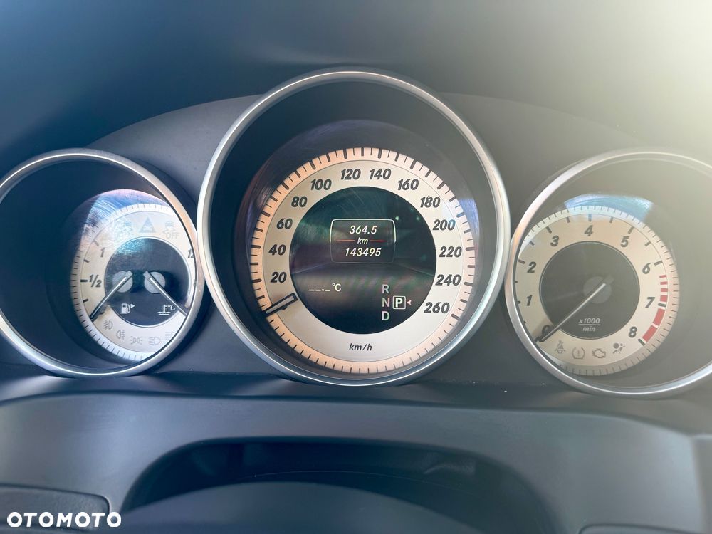 Mercedes-Benz Klasa E - 7