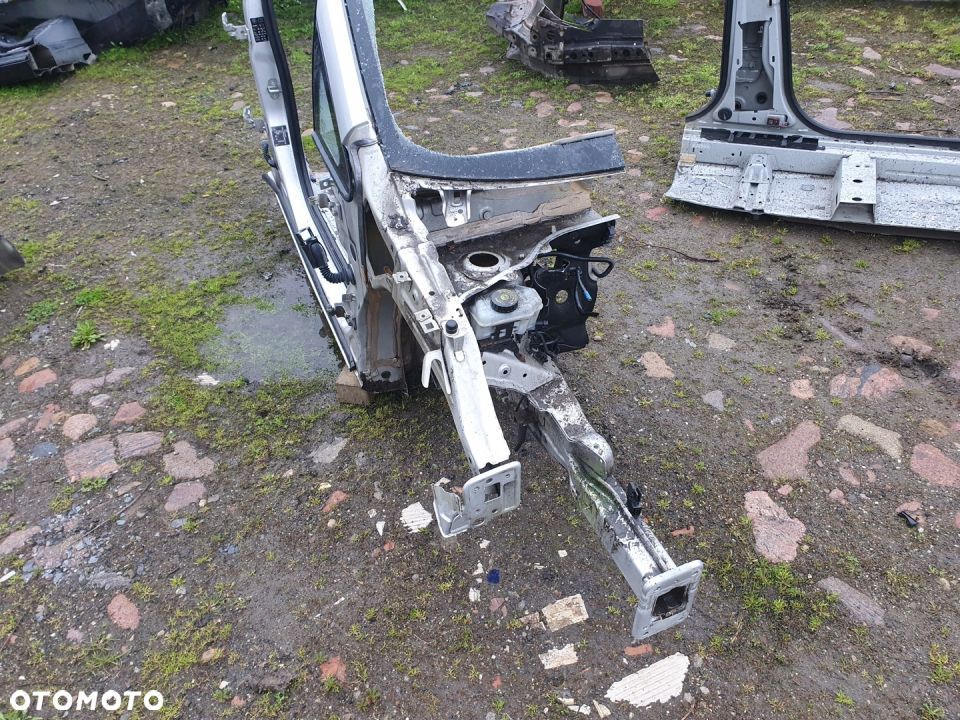 fartuch próg słupek prawy Opel Corsa E - 3