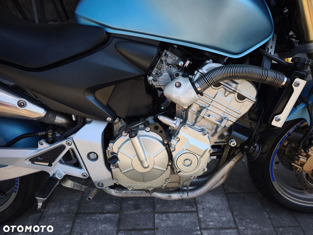Honda Hornet - 25