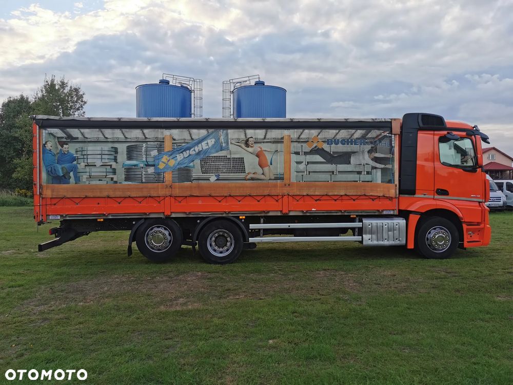 Mercedes-Benz Actros - 23