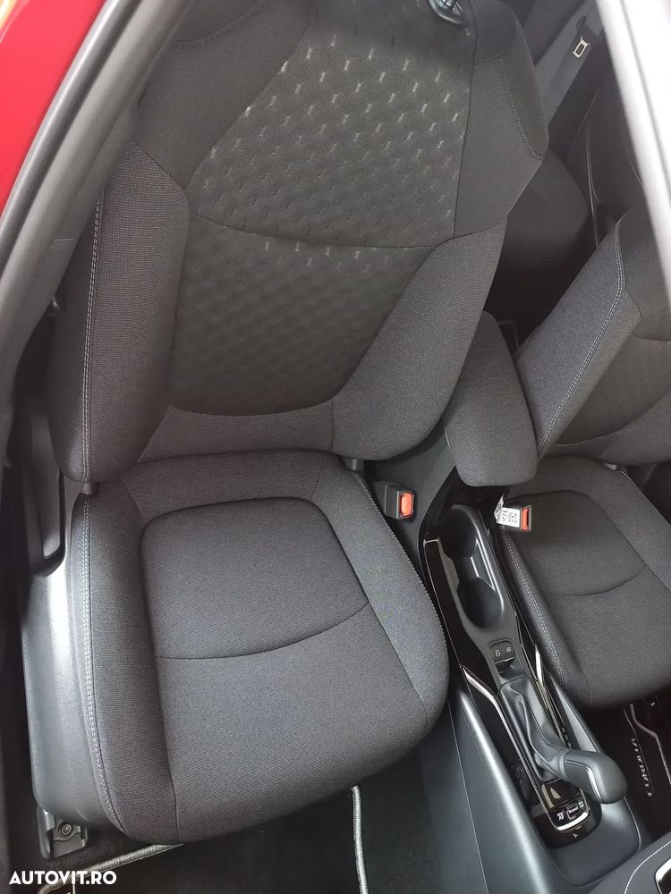 Toyota Corolla 1.8 HSD Dynamic - 13