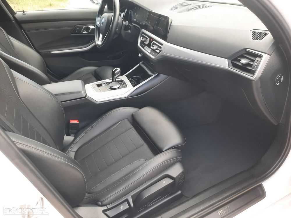 BMW 320 e Line Sport Auto - 29