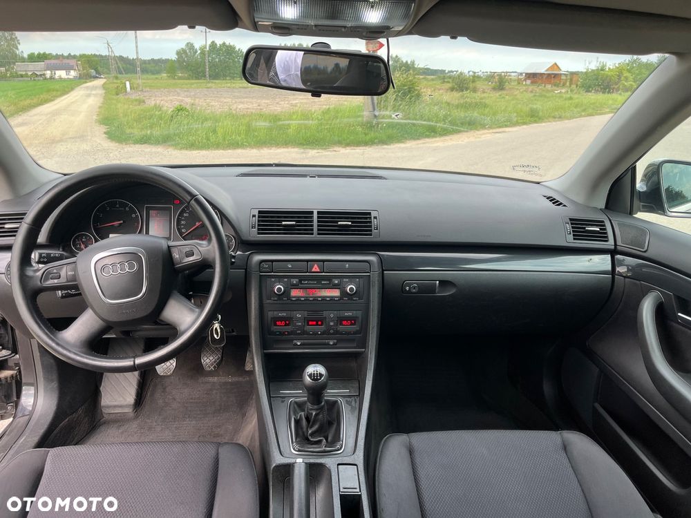 Audi A4 Avant - 13