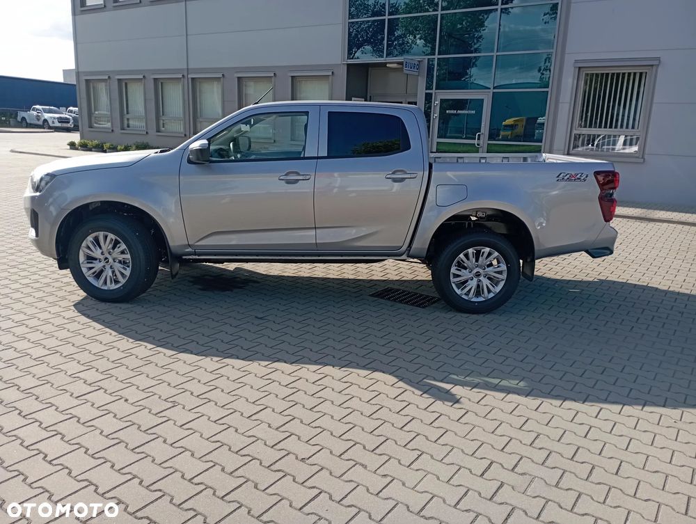 Isuzu D-Max 1.9 DC LS - 9