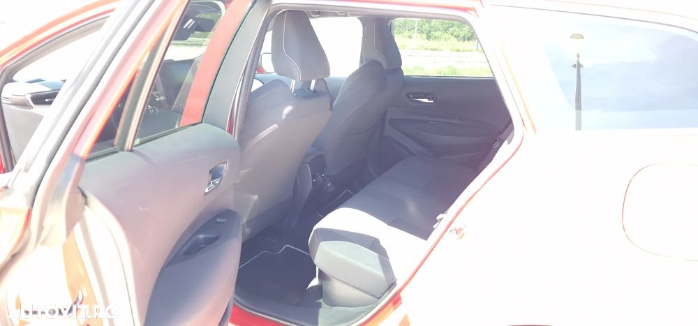 Toyota Corolla 1.8 Business Edition - 26
