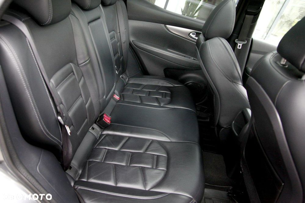 Nissan Qashqai 1.2 DIG-T Xtronic TEKNA+ - 20