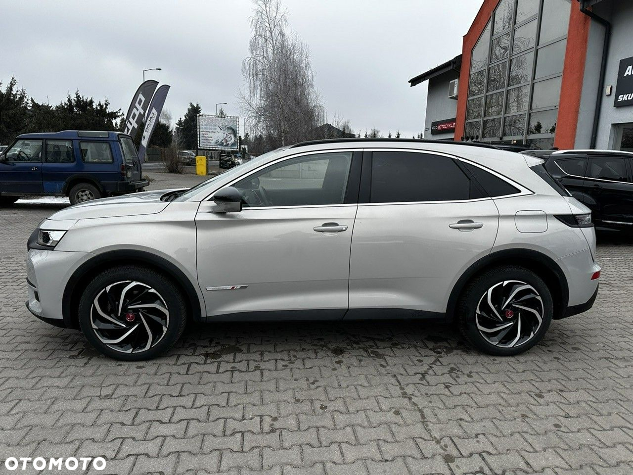 DS Automobiles DS 7 Crossback - 11