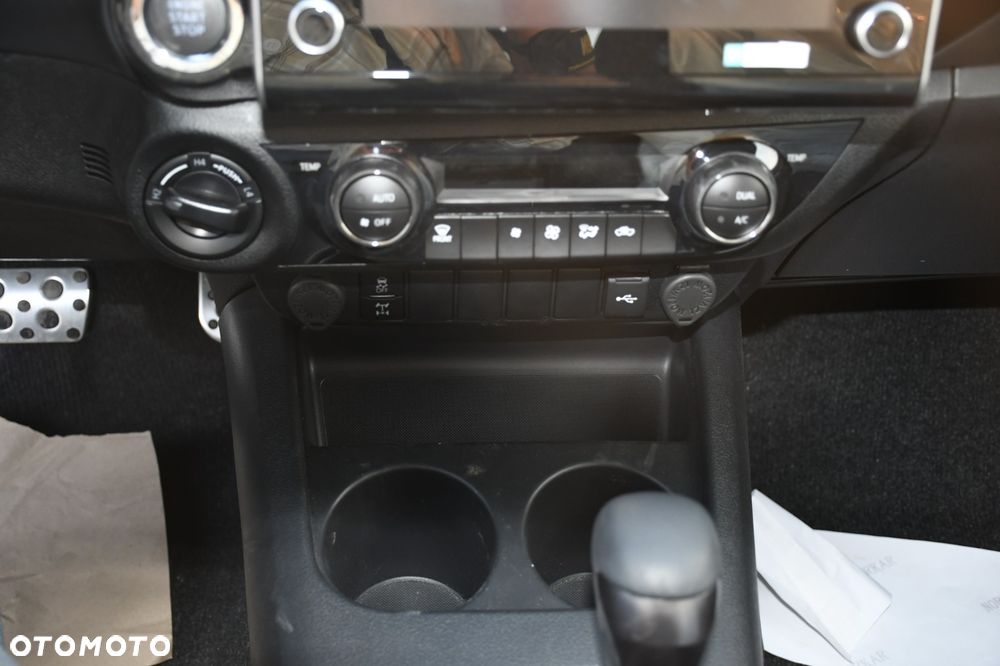 Toyota Hilux - 9