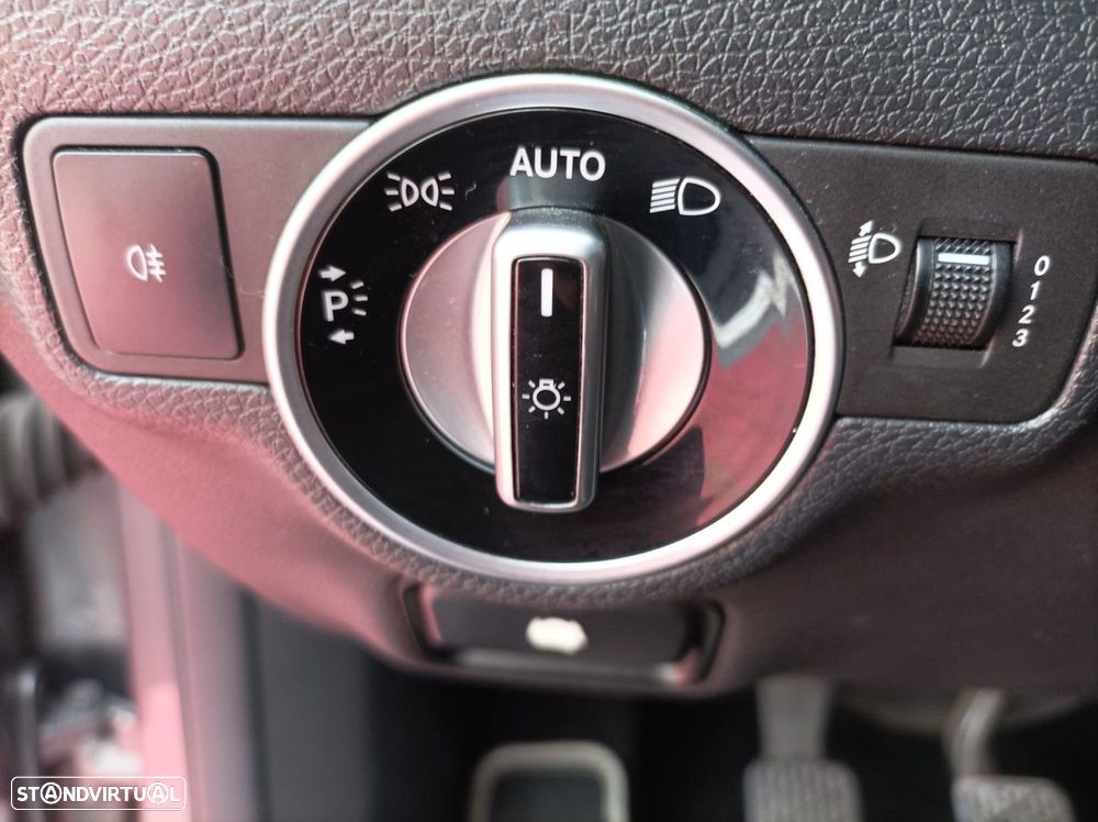 Mercedes-Benz A 180 d Urban - 7