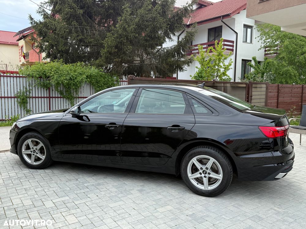 Audi A4 35 TDI S tronic MHEV Basic - 2