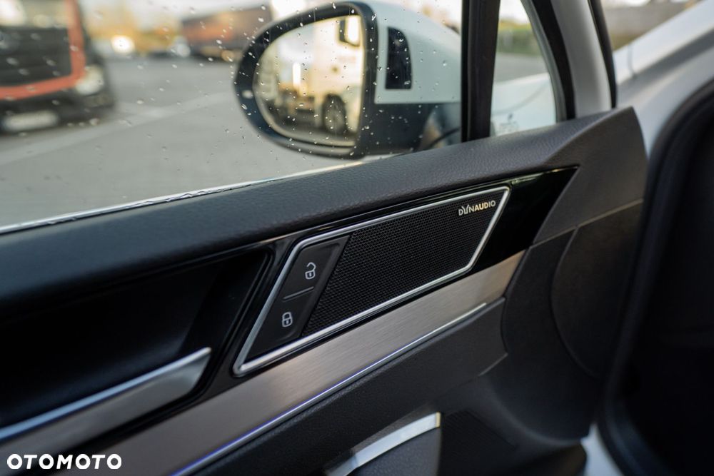 Volkswagen Passat 2.0 TDI Elegance DSG - 21