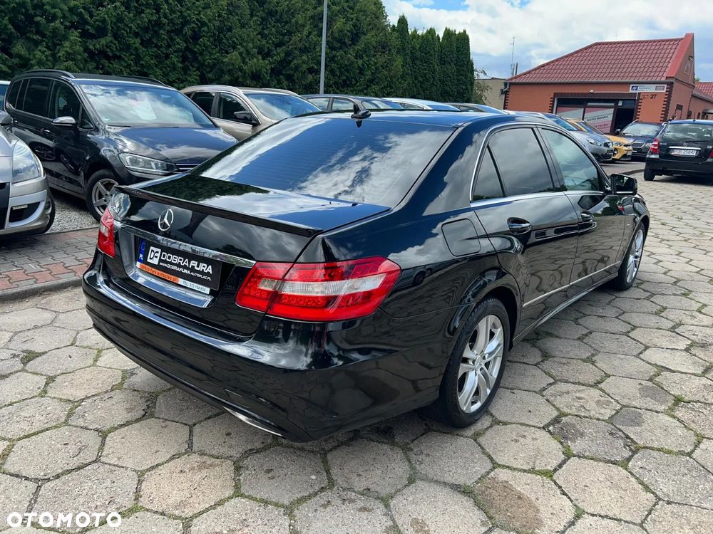 Mercedes-Benz Klasa E 200 CDI DPF BlueEFFICIENCY 7G-TRONIC Elegance - 3