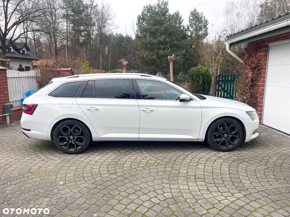 Skoda Superb 2.0 TDI 4x4 L&K DSG - 2