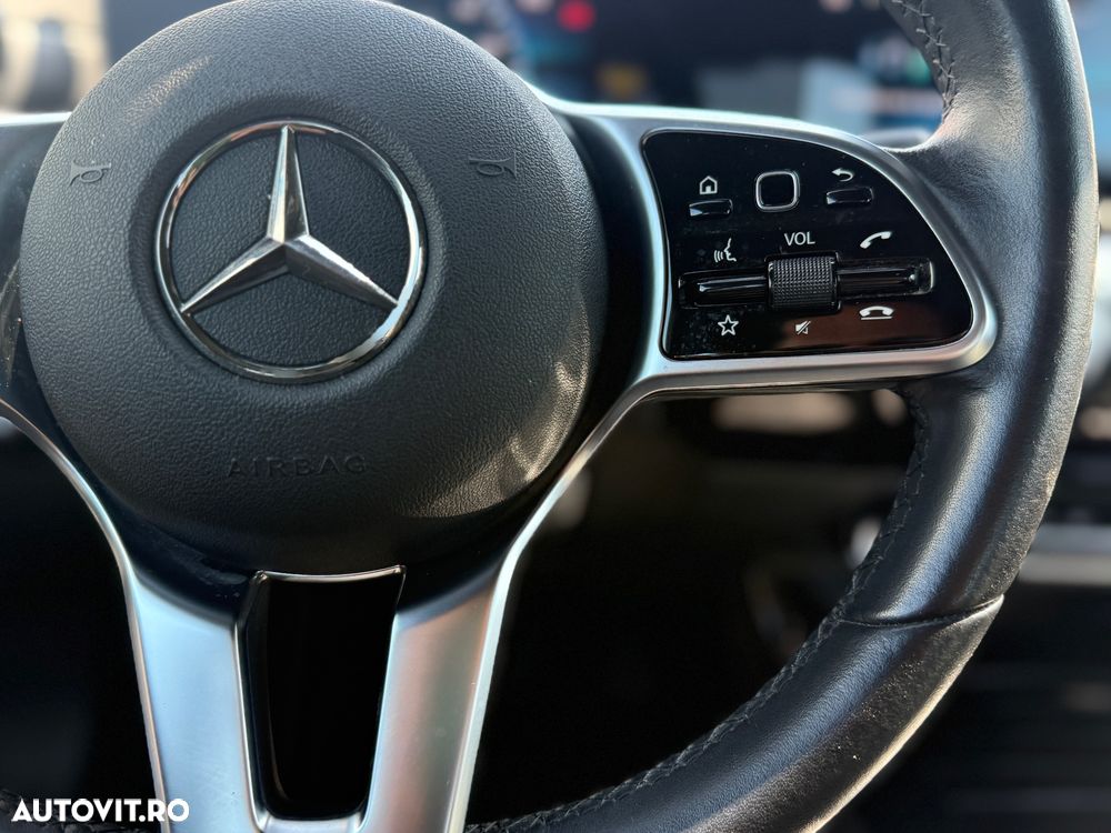 Mercedes-Benz A 200 d Sedan 8G-DCT - 7