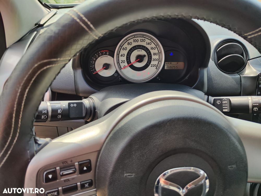 Mazda 2 - 2