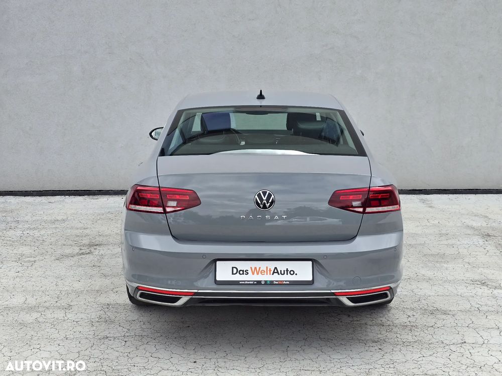 Volkswagen Passat 2.0 TDI DSG Highline - 5
