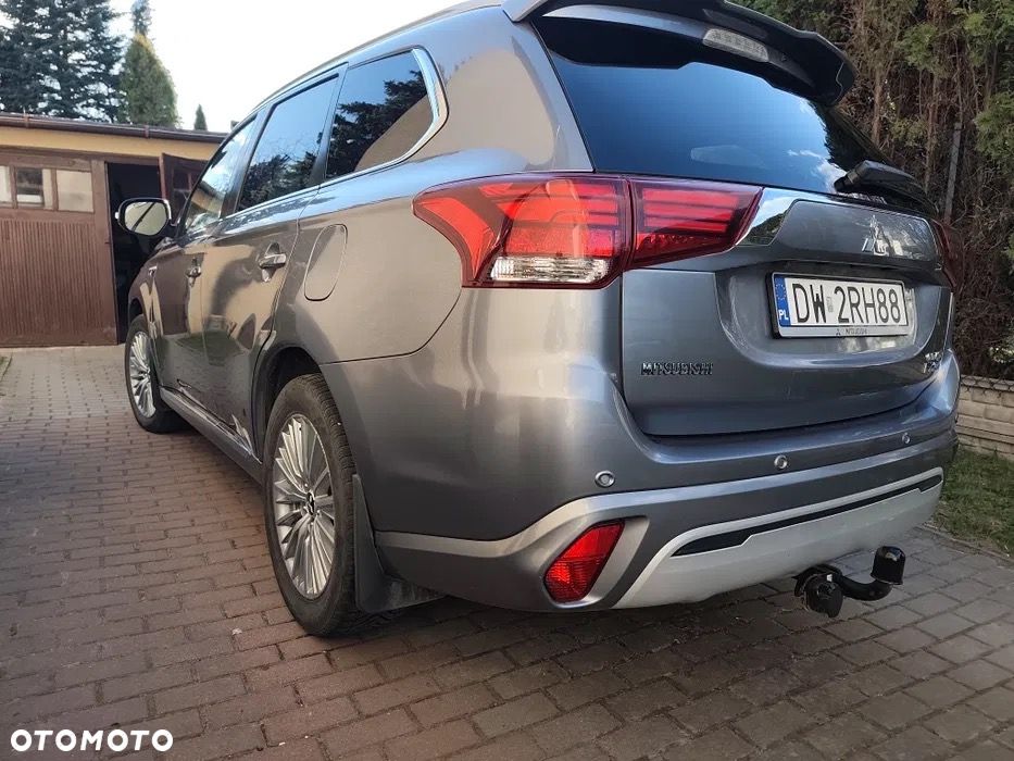 Mitsubishi Outlander Intense - 2