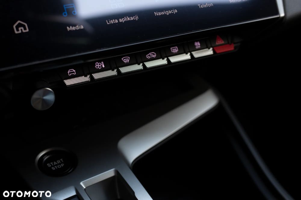 Peugeot 408 1.6 Plug-in Hybrid 240 GT Exclusive e-DCS7 - 34