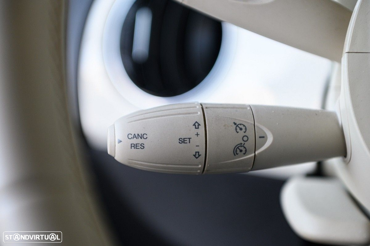 Fiat 500 1.0 Hybrid Lounge - 39