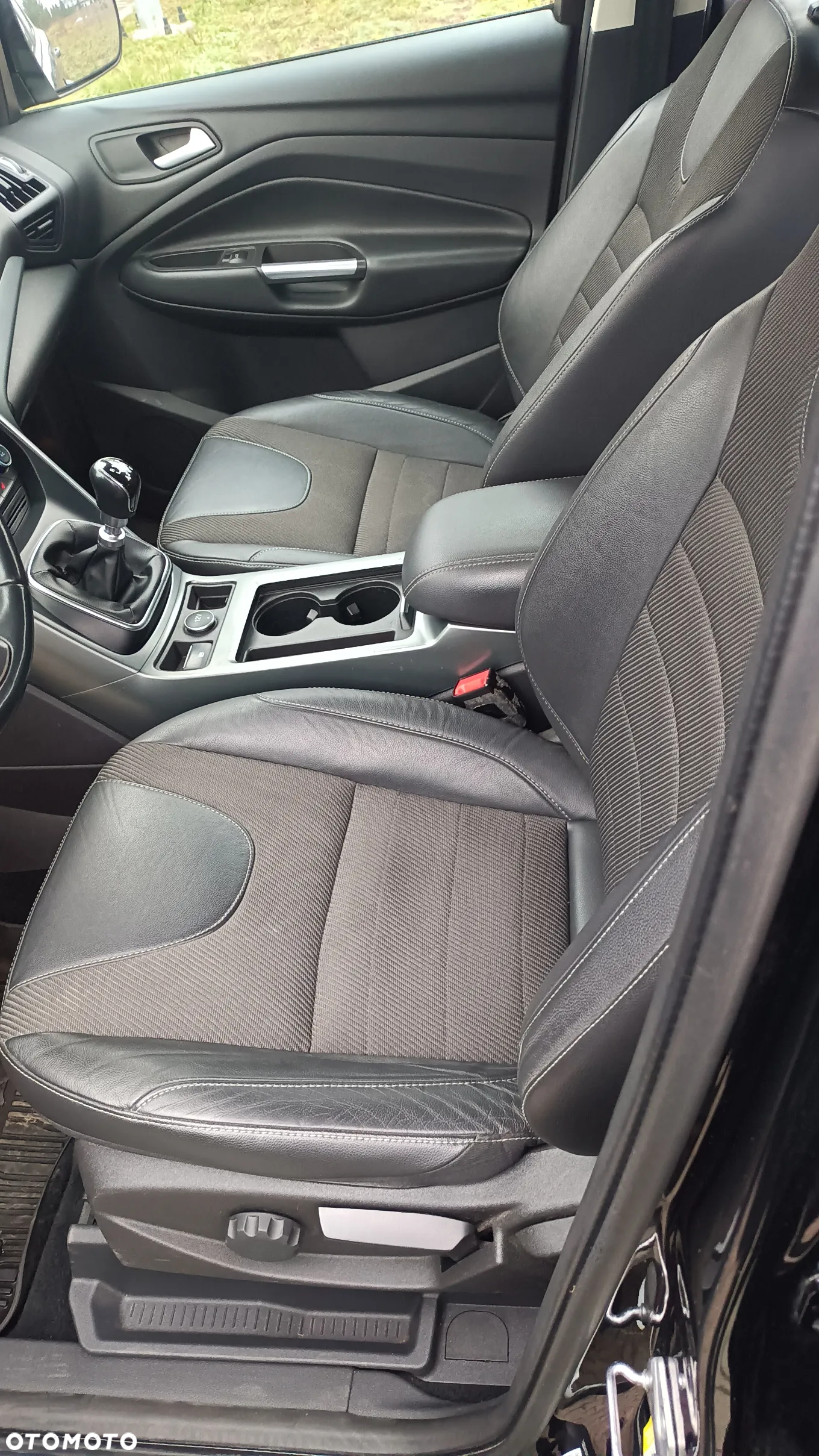 Ford Kuga 2.0 TDCi FWD Titanium - 8