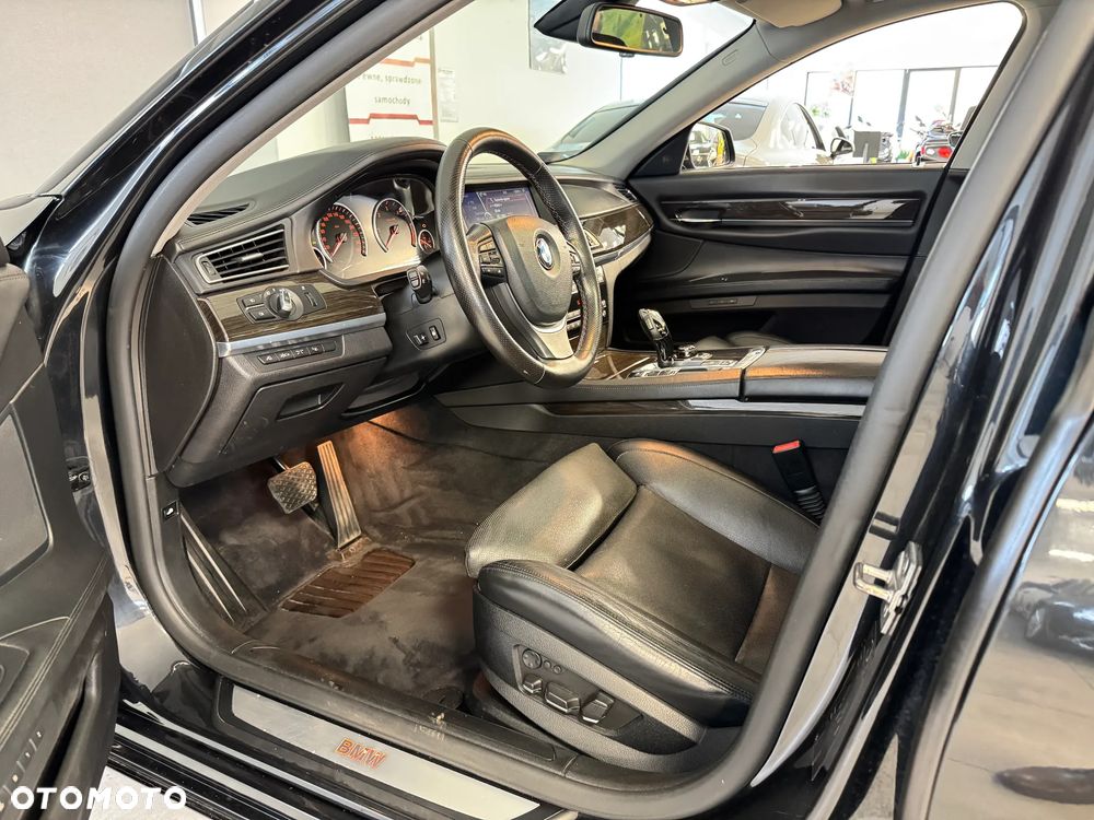 BMW Seria 7 - 7