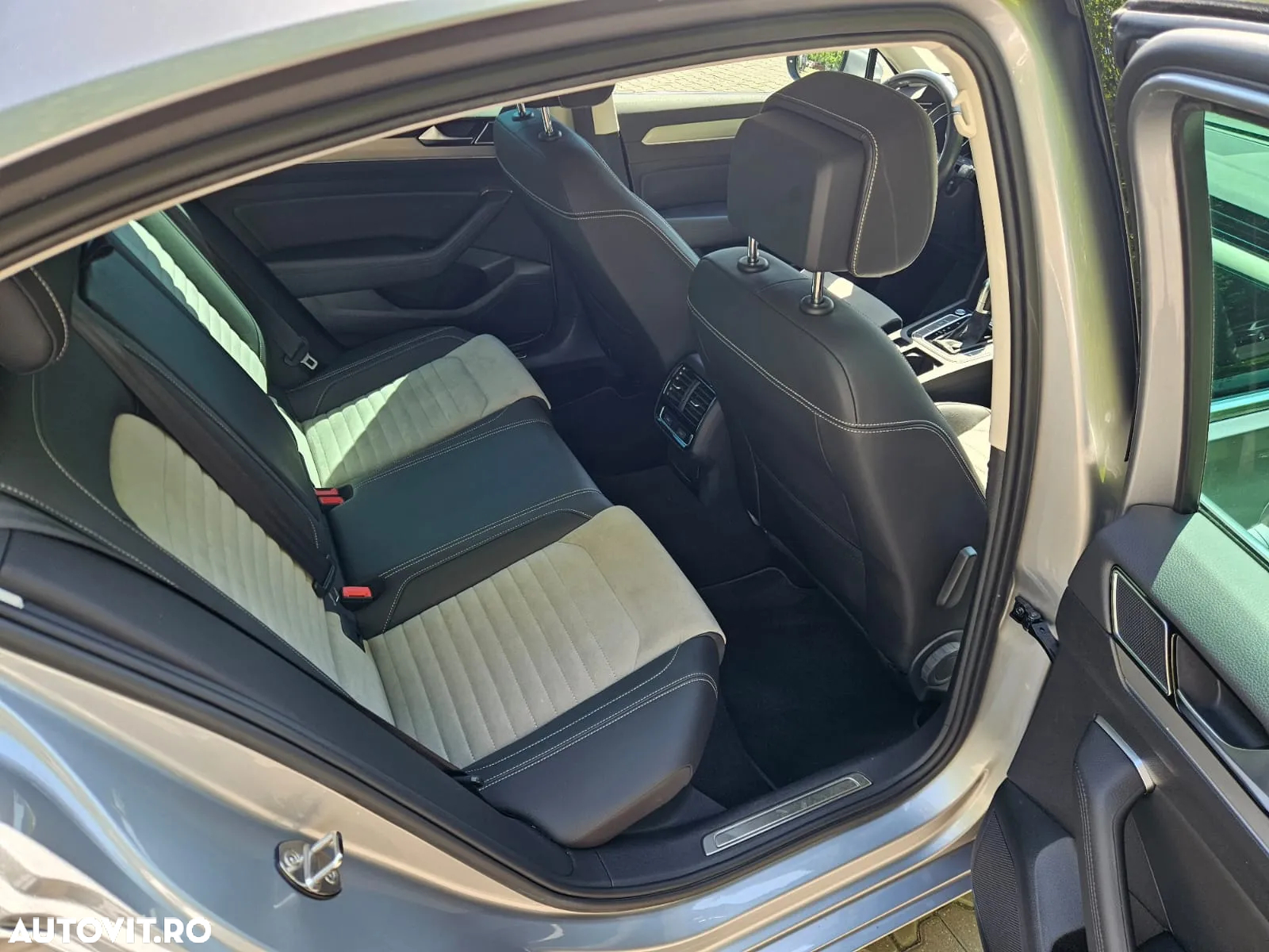 Volkswagen Passat 1.6 TDI (BlueMotion Technology) DSG Comfortline - 9