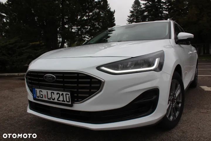 Ford Focus 1.0 EcoBoost Hybrid TITANIUM X - 1