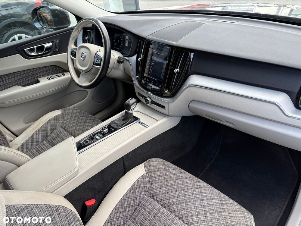 Volvo XC 60 - 17