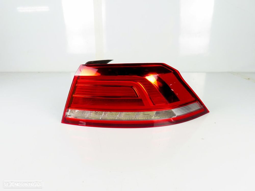 Farolim LED Direito/Trás Usado / Original VW PASSAT (3G2/CB2) 3G5945096F / 3G594... - 1