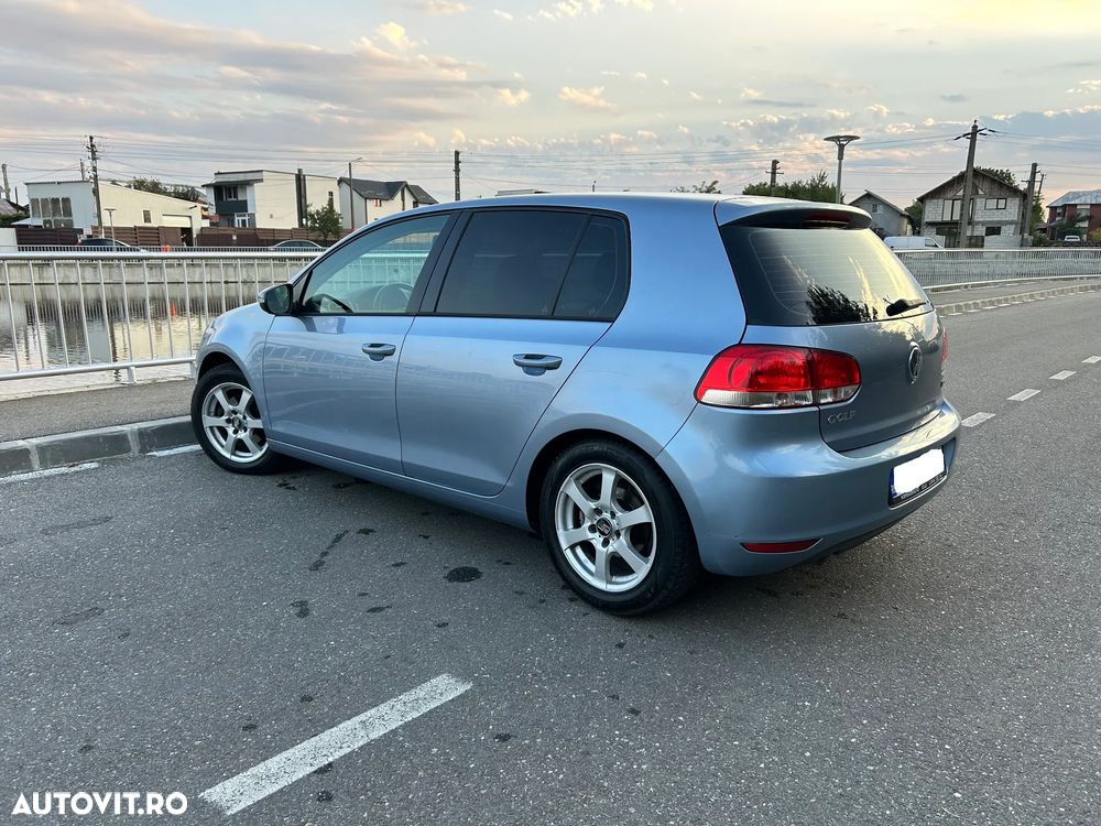 Volkswagen Golf 1.6 TDI DPF Comfortline - 3