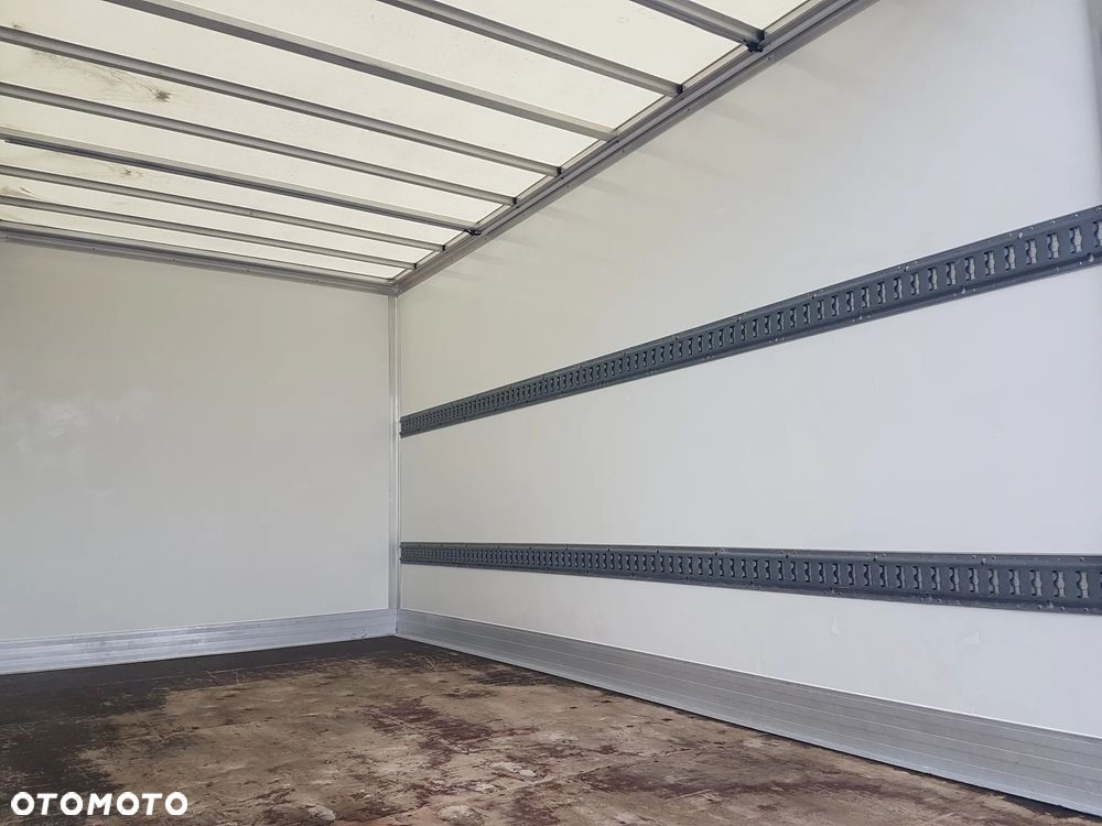 Renault MASTER KONTENER 8EP 4,21x2,23x2,22 KLIMA MANUAL  6-BIEGÓW KRAJOWY DMC 3500KG - 18