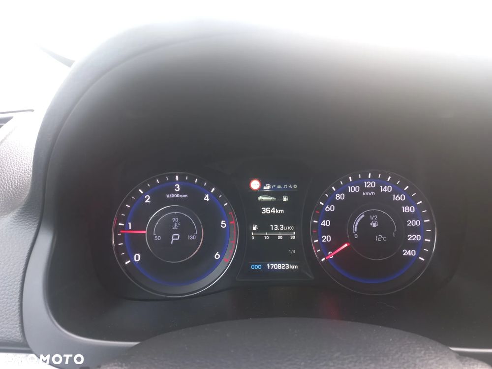 Hyundai i40 1.7 CRDi BlueDrive Premium DCT - 29