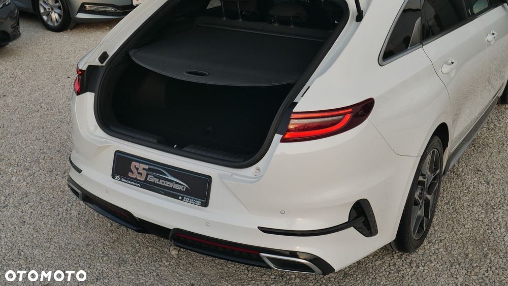 Kia ProCeed - 18