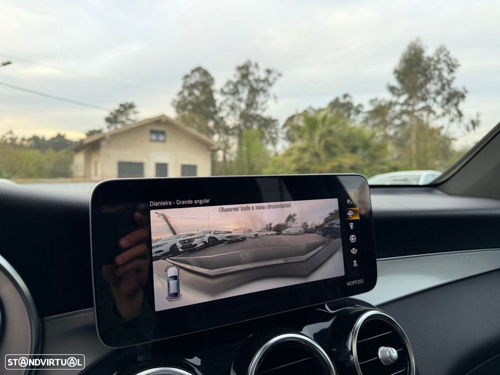 Mercedes-Benz GLC 300 e Coupé 4Matic - 21