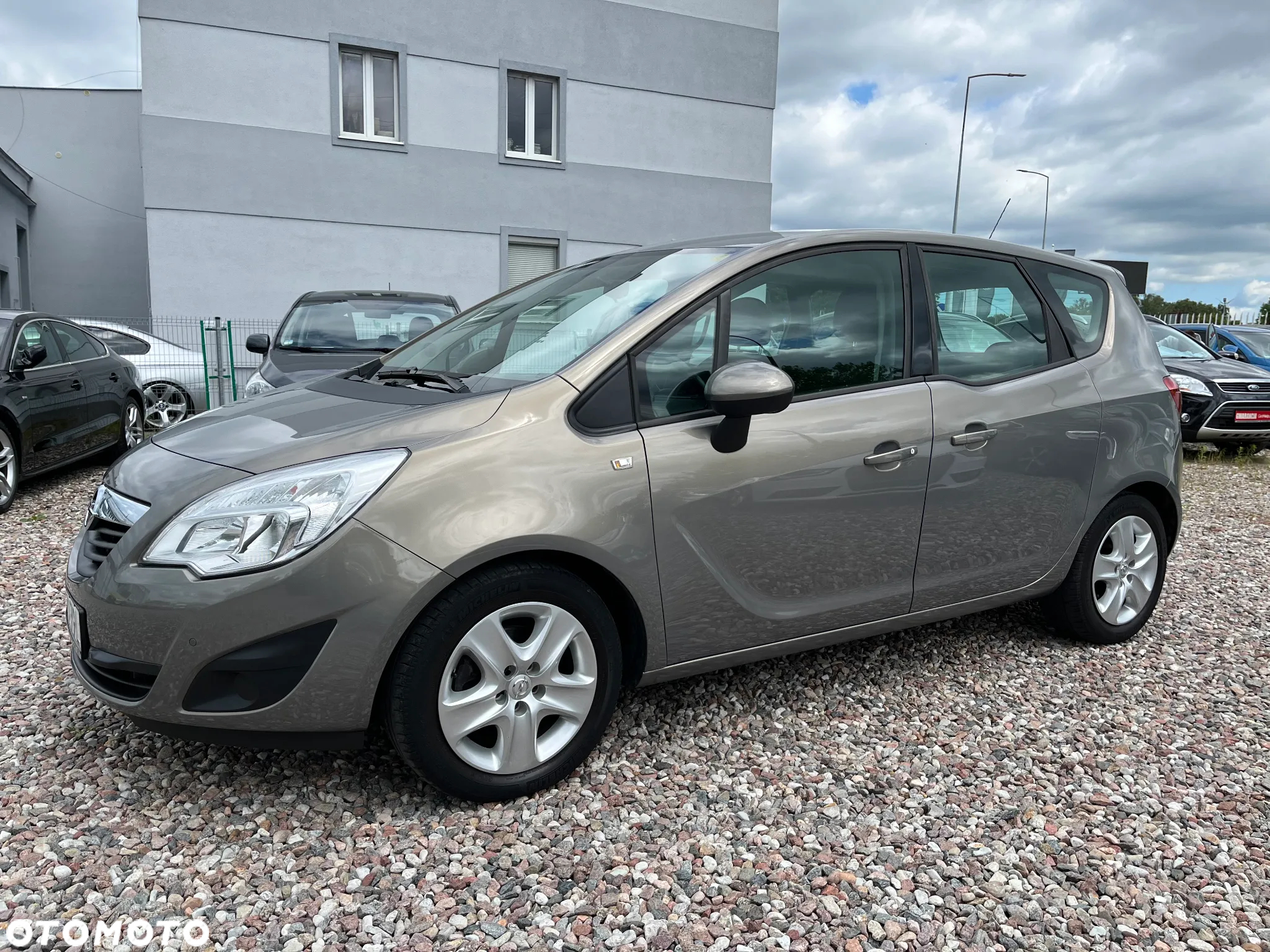 Opel Meriva - 10