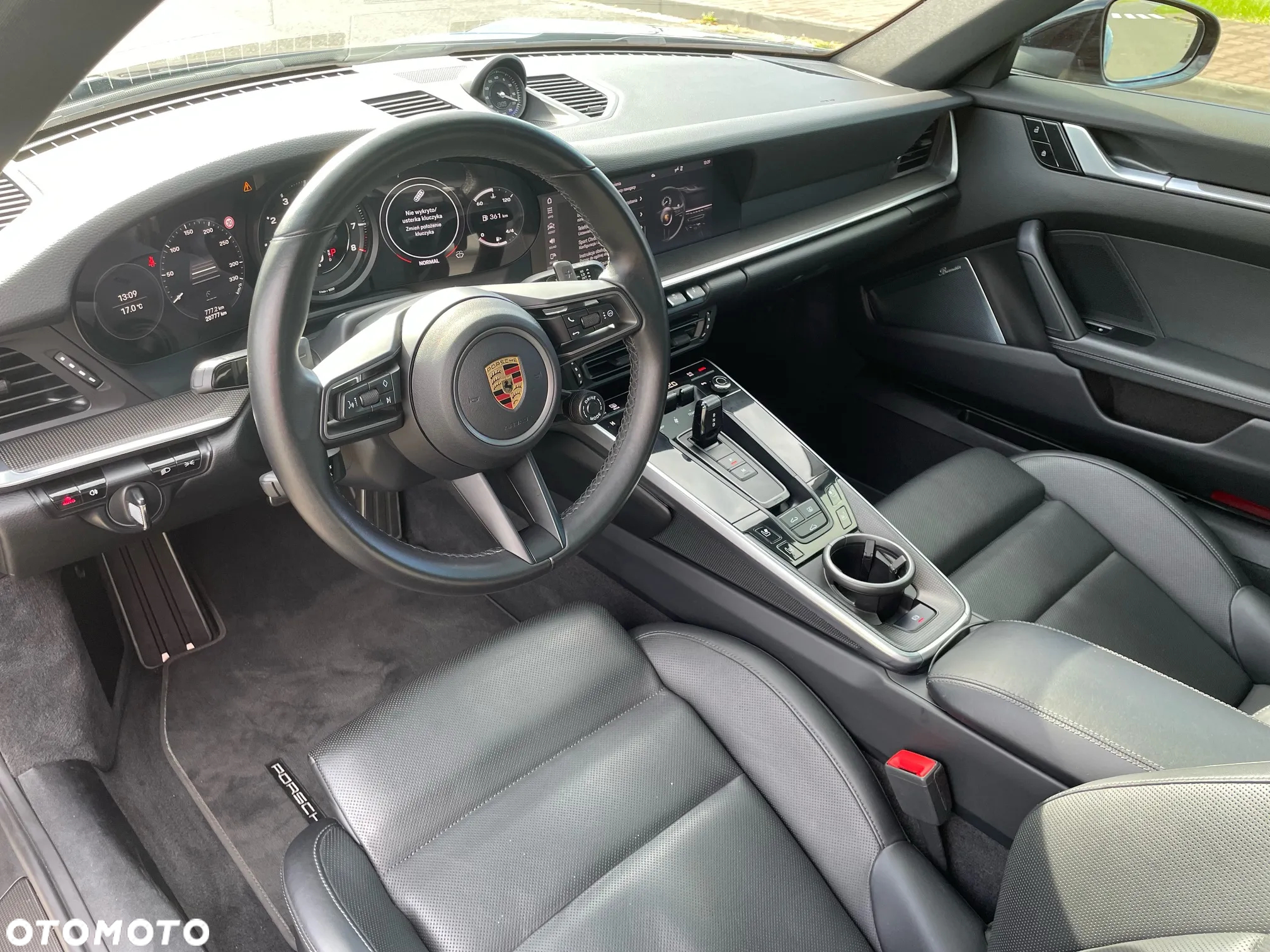 Porsche 911 Carrera 4S - 10