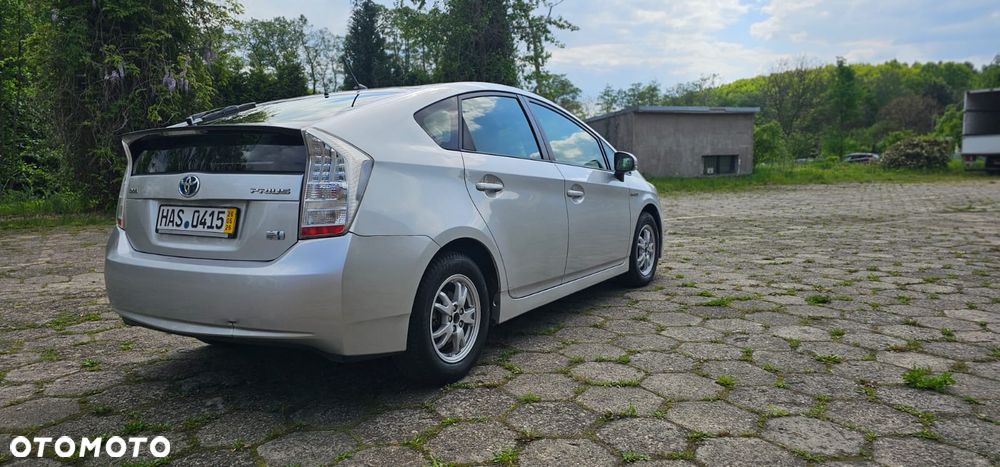 Toyota Prius - 3