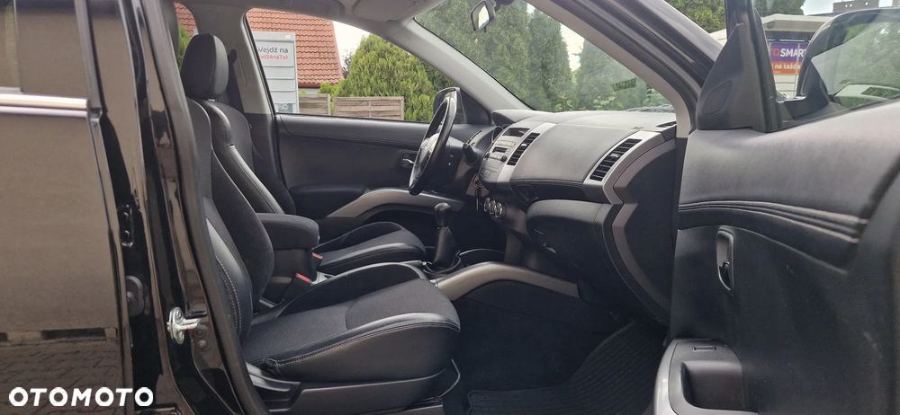 Mitsubishi Outlander 2.0 Intense + 2WD EU5 - 21